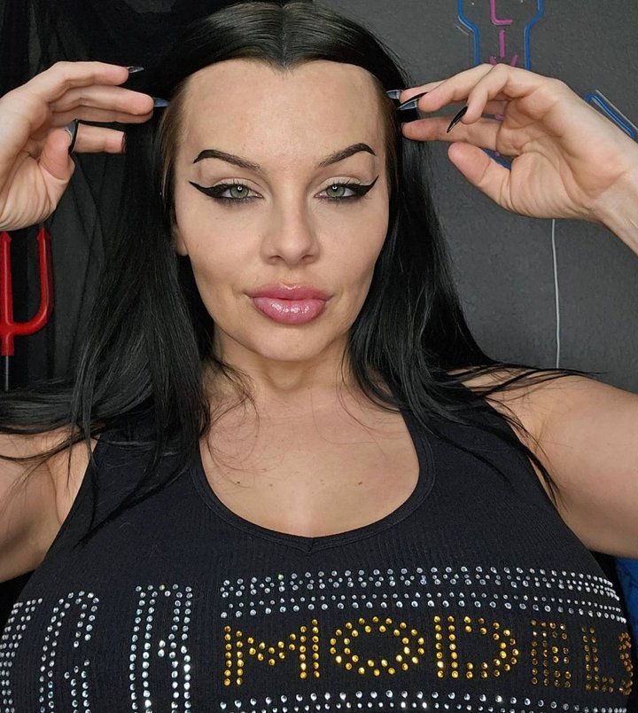 DDarkoh — KGB Models webcam model